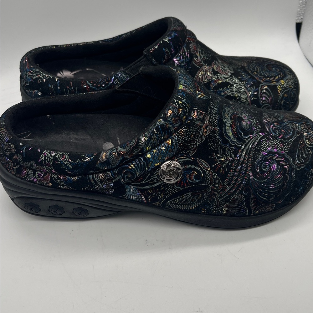 Therafit Leather Clog. Iridescent Sz EU 37 Slip Resistant In EUC